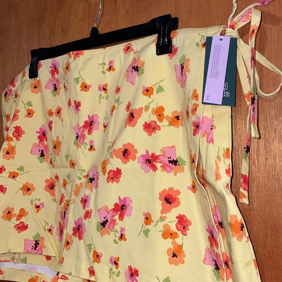 •WILD FABLE•NWT YELLOW FLORAL SKORT SIZE 3X - Picture 6 of 11